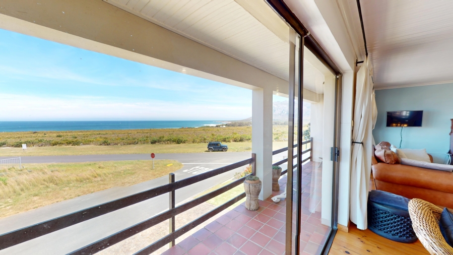 3 Bedroom Property for Sale in Palmiet Western Cape